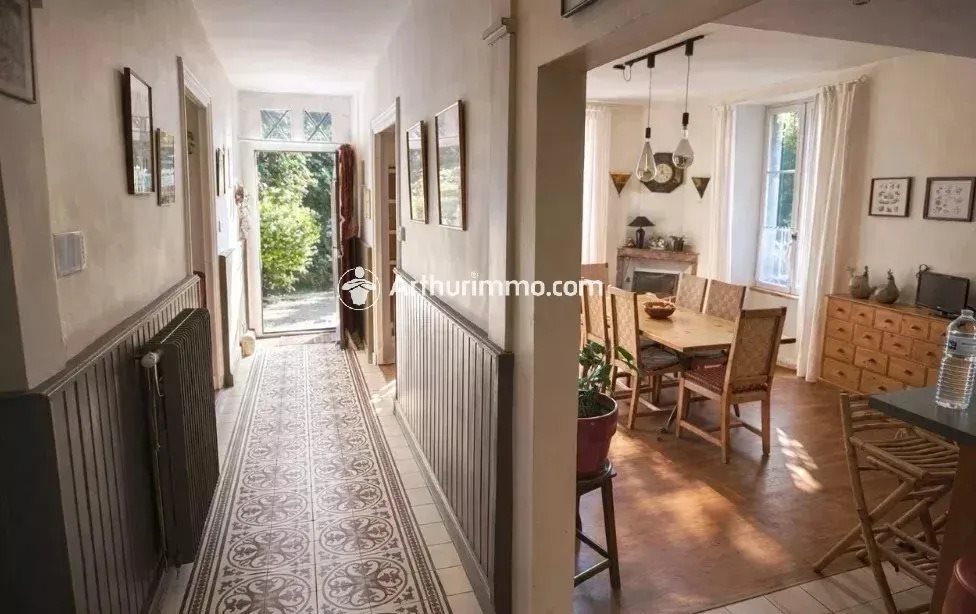 Maison à vendre, 260m², Saint-Jean-d'Angély