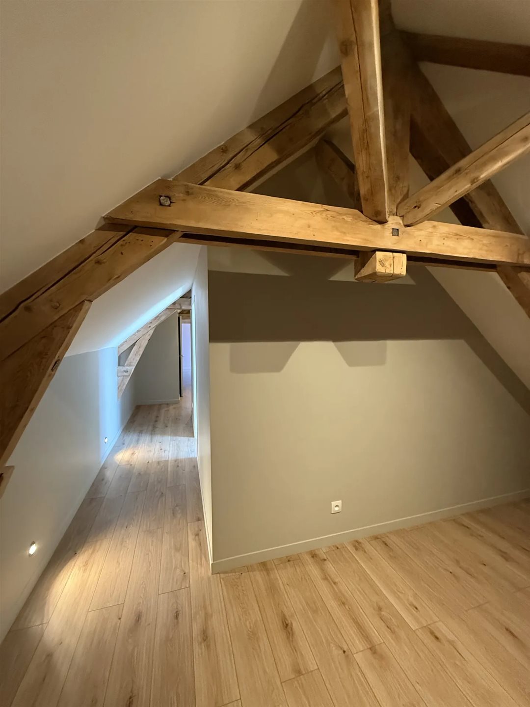 Appartement à vendre, 97m², Pont-de-Chéruy