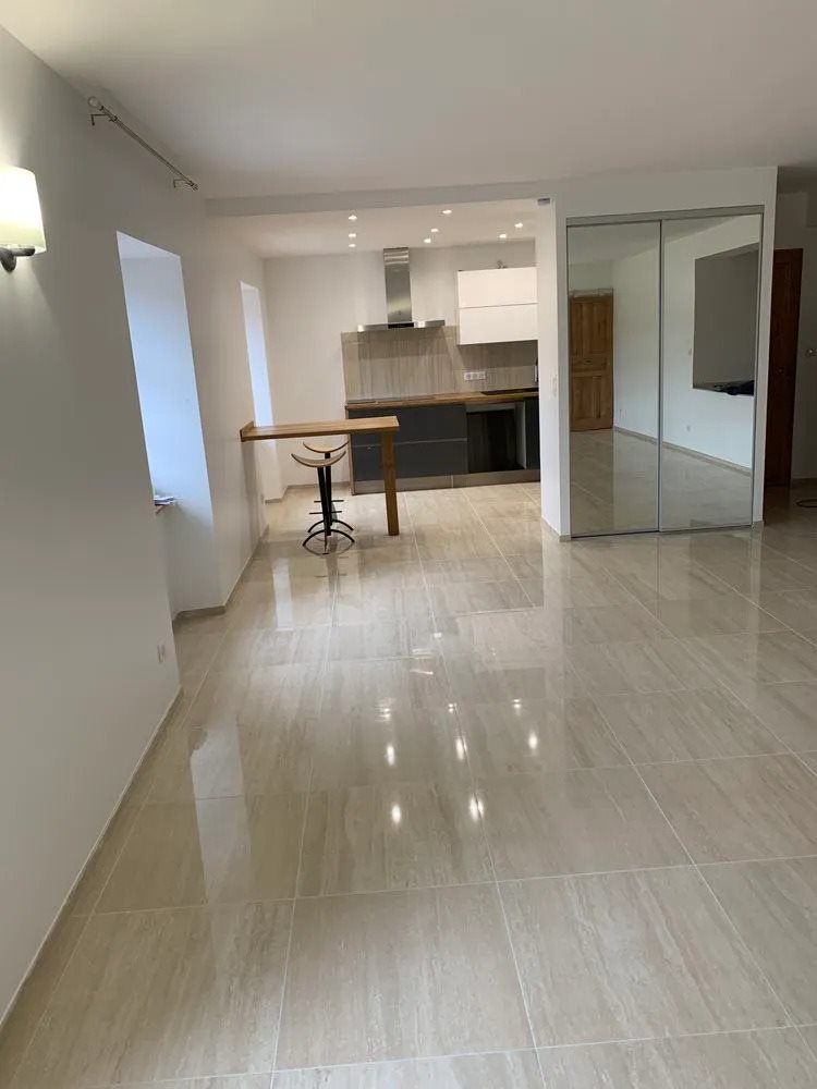 Appartement à louer, 107m², Torpes
