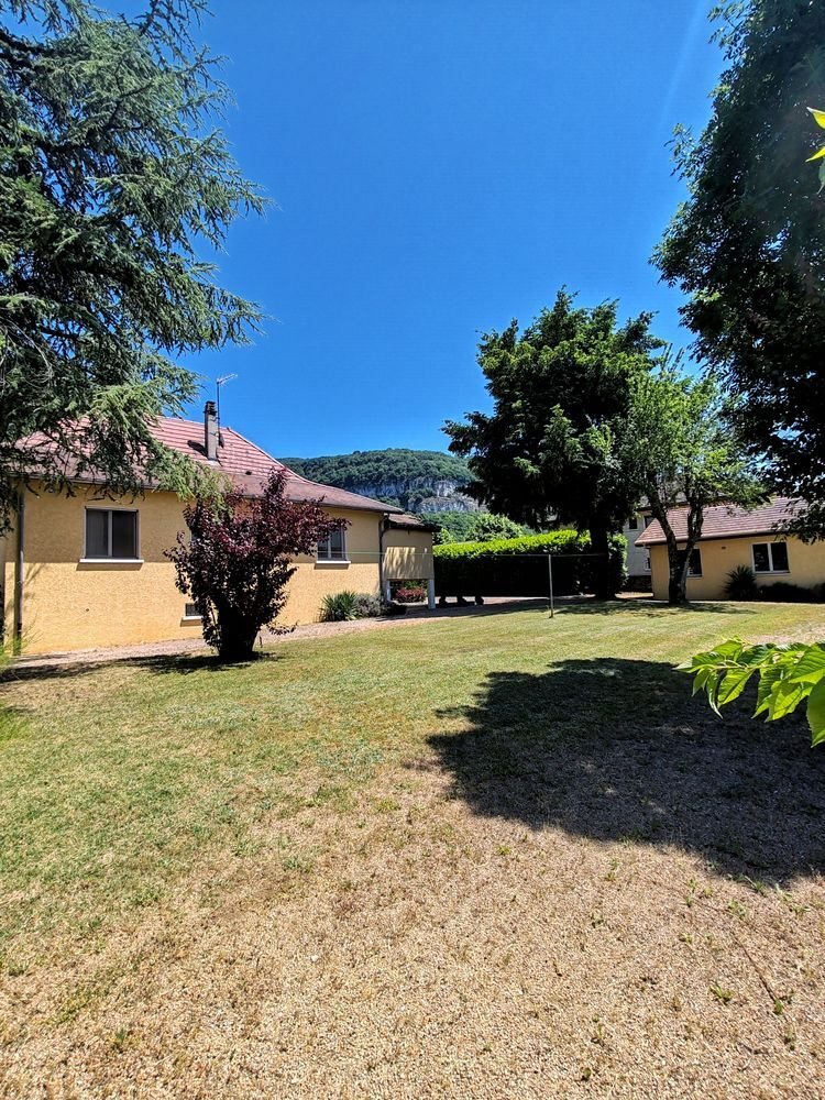 Maison à vendre, 186m², Serrières-de-Briord