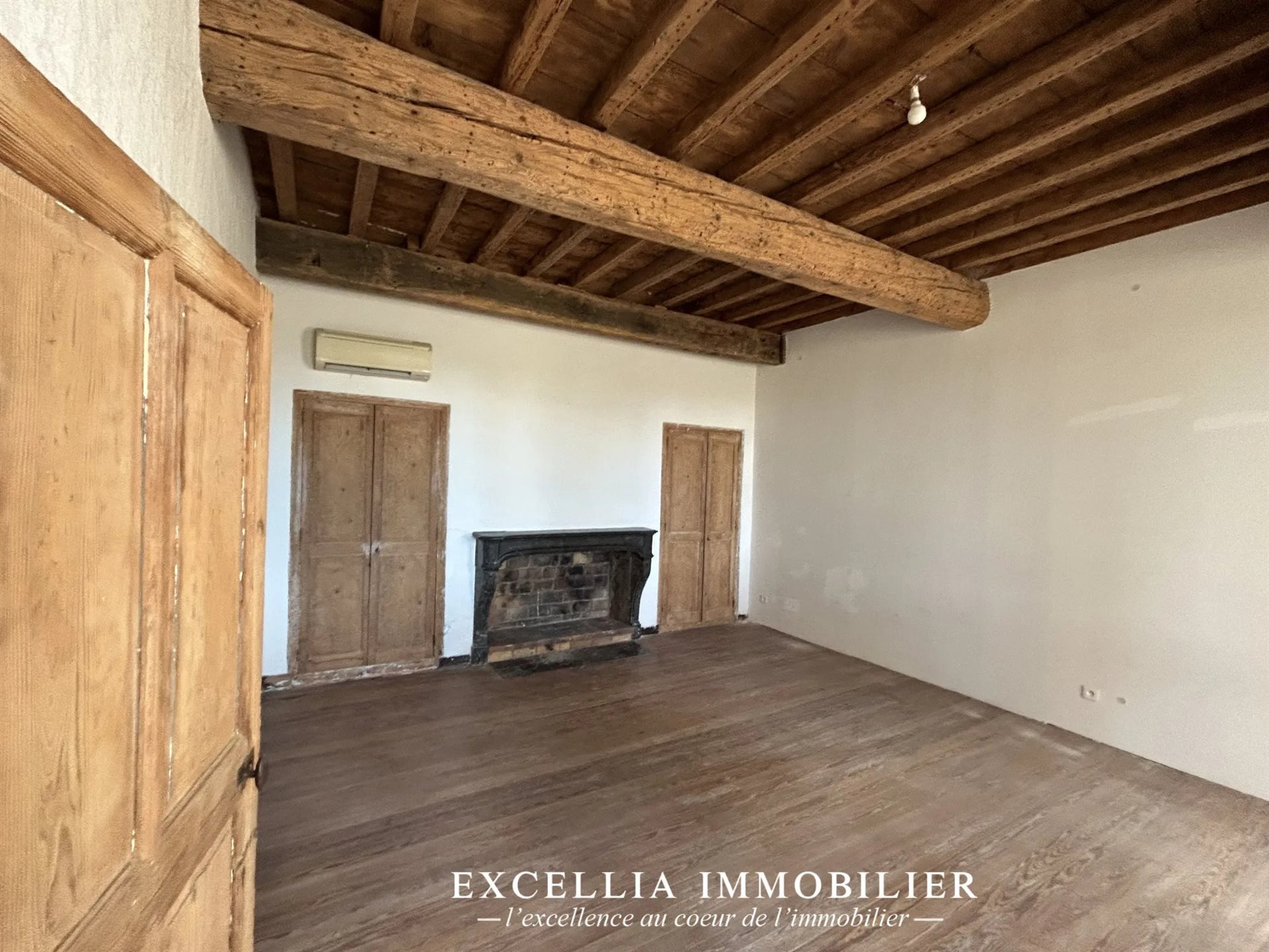 Maison à vendre, 1240m², Arles