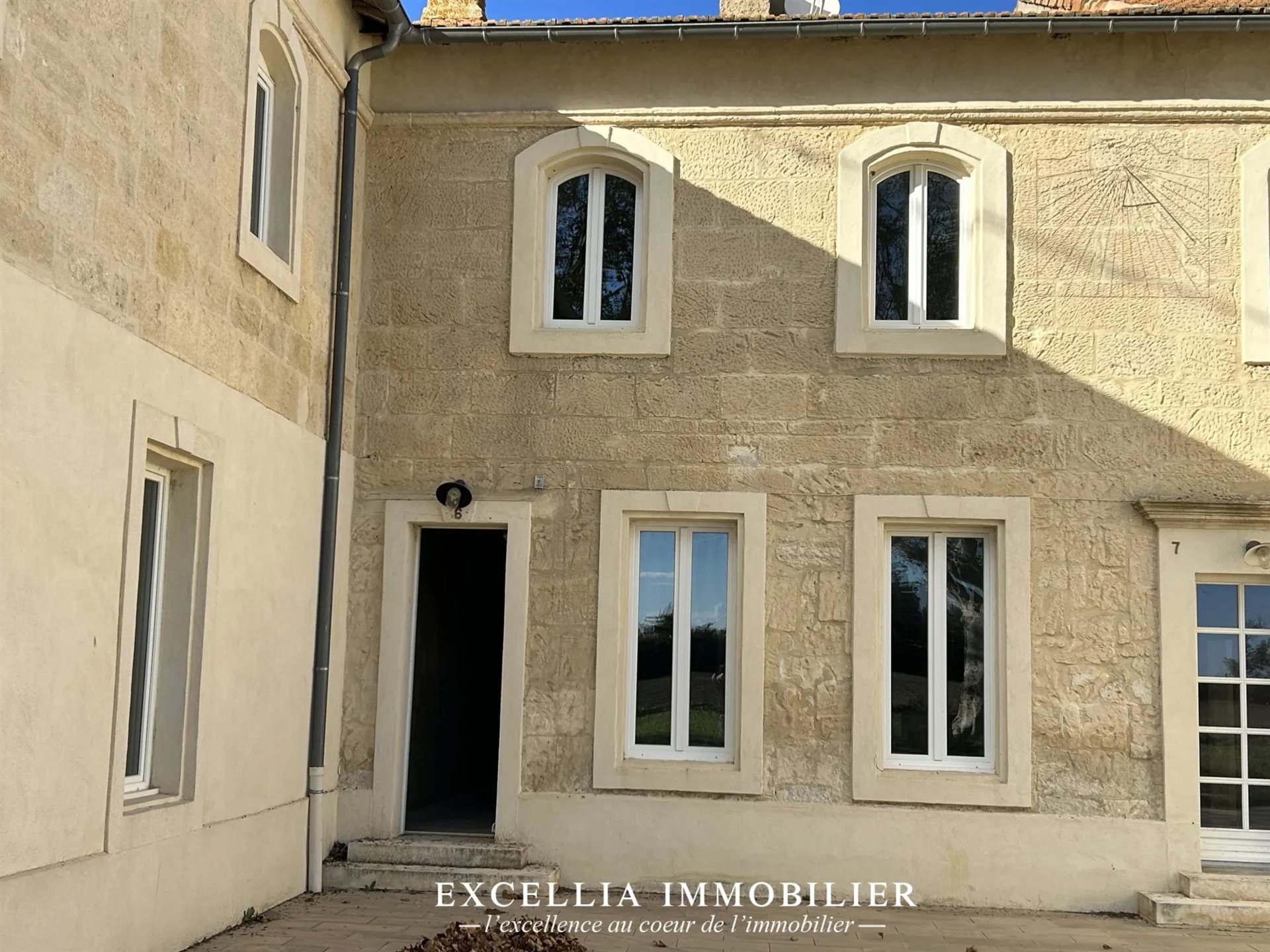 Maison à vendre, 1240m², Arles