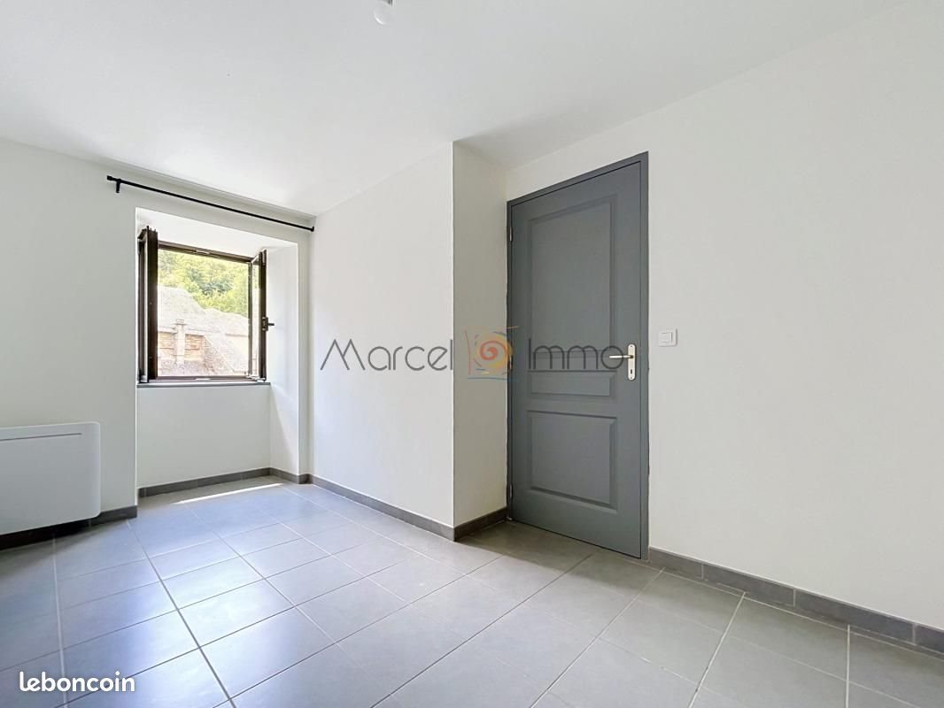 Appartement à louer, 76m², Banassac