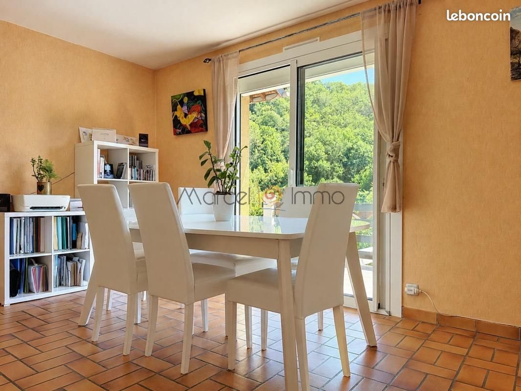 Maison à vendre, 103m², Saint-Laurent-d'Olt