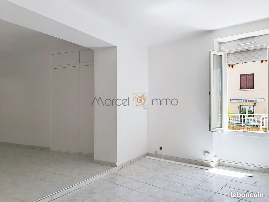 Maison à vendre, 217m², La Cresse