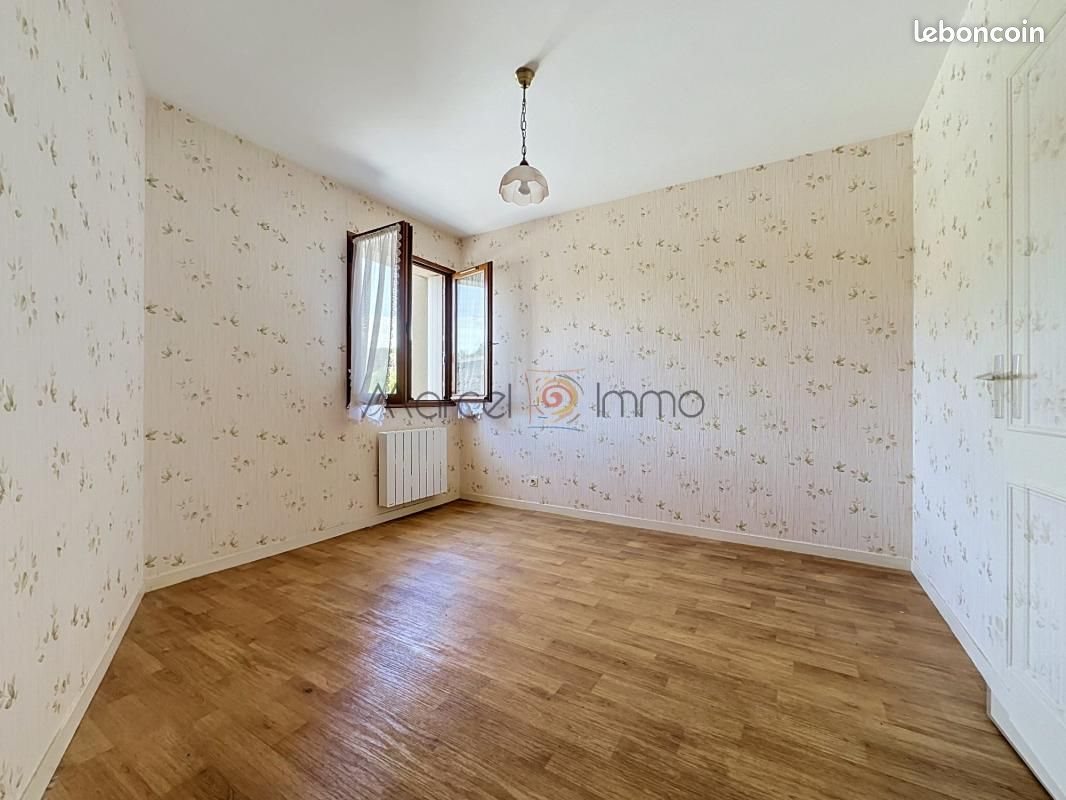 Appartement à louer, 68m², La Canourgue