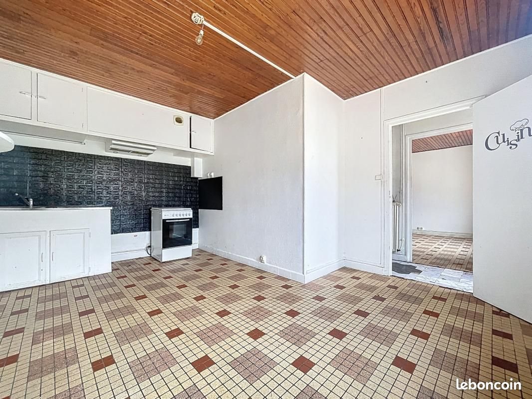 Maison à louer, 95m², Banassac