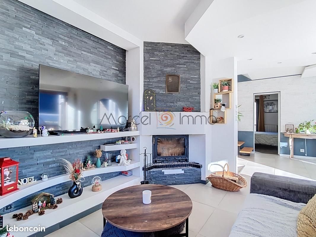 Maison à vendre, 195m², Mende