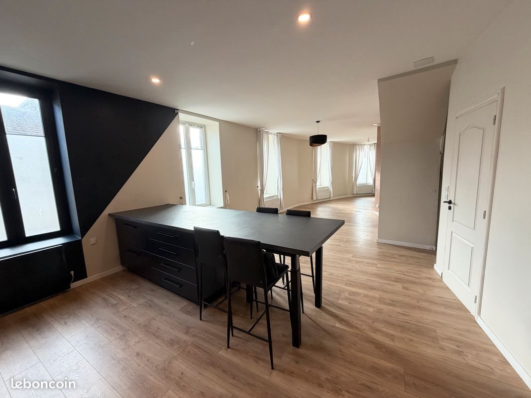 Maison à vendre, 240m², Ludesse