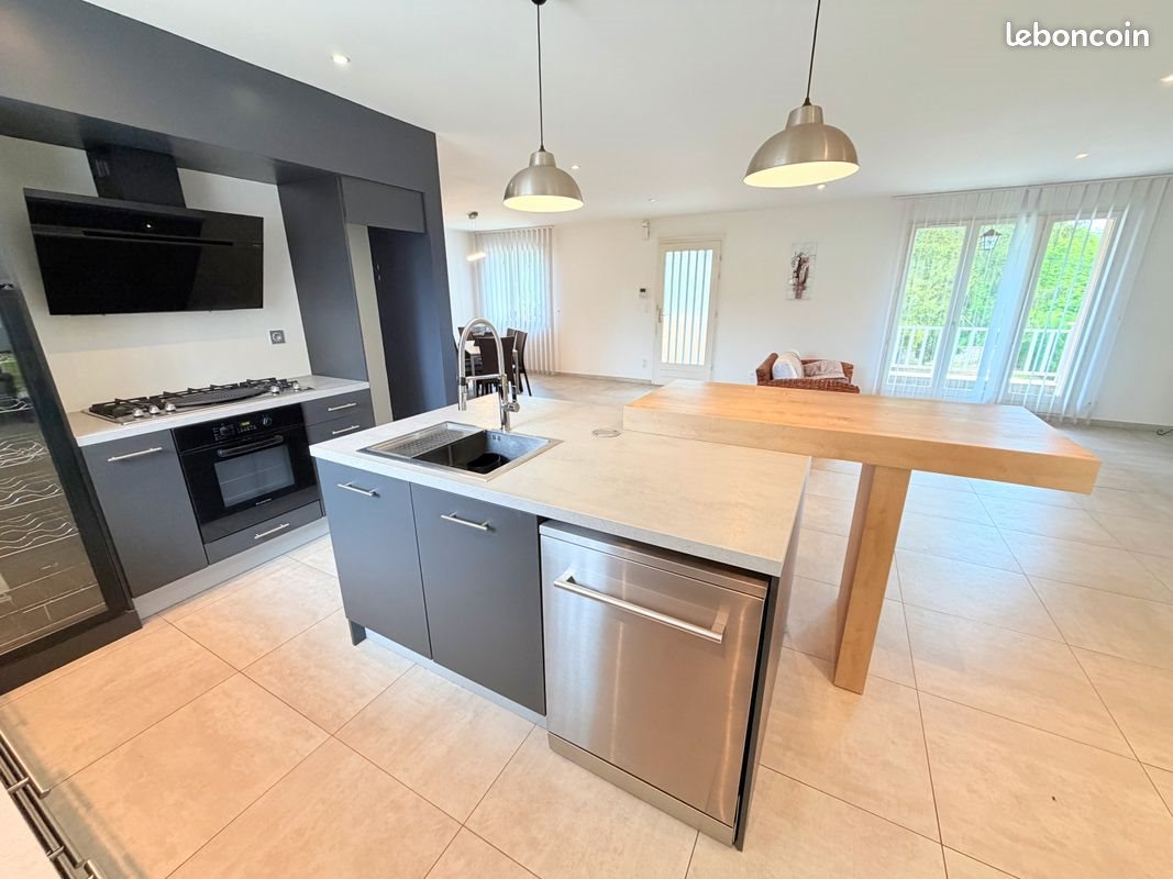Maison à vendre, 135m², Orléat