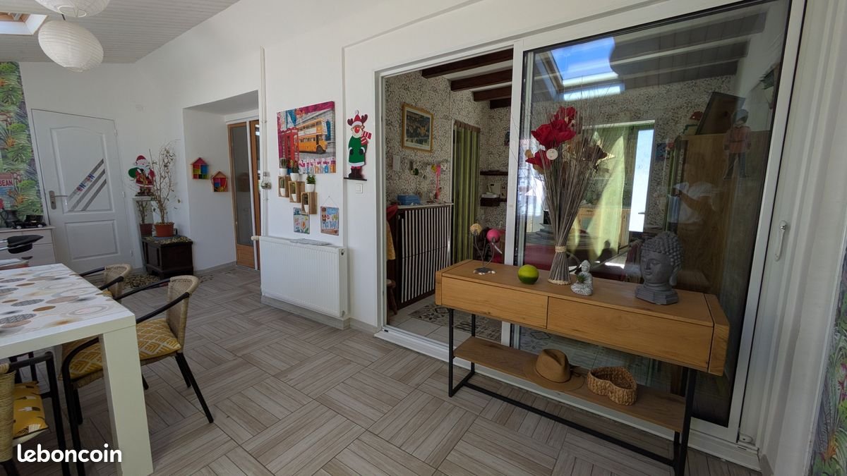 Maison à vendre, 127m², Sardon