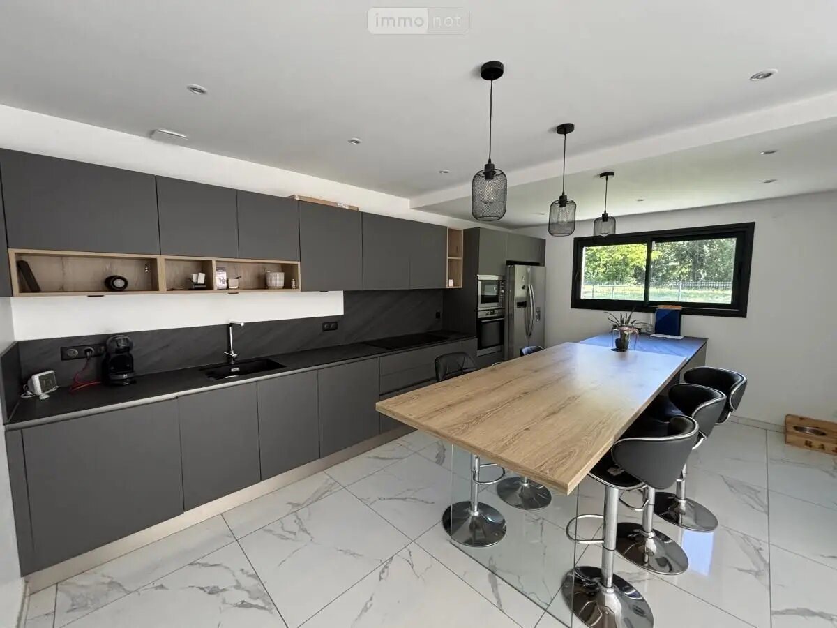 Maison à vendre, 137m², Porte-de-Savoie