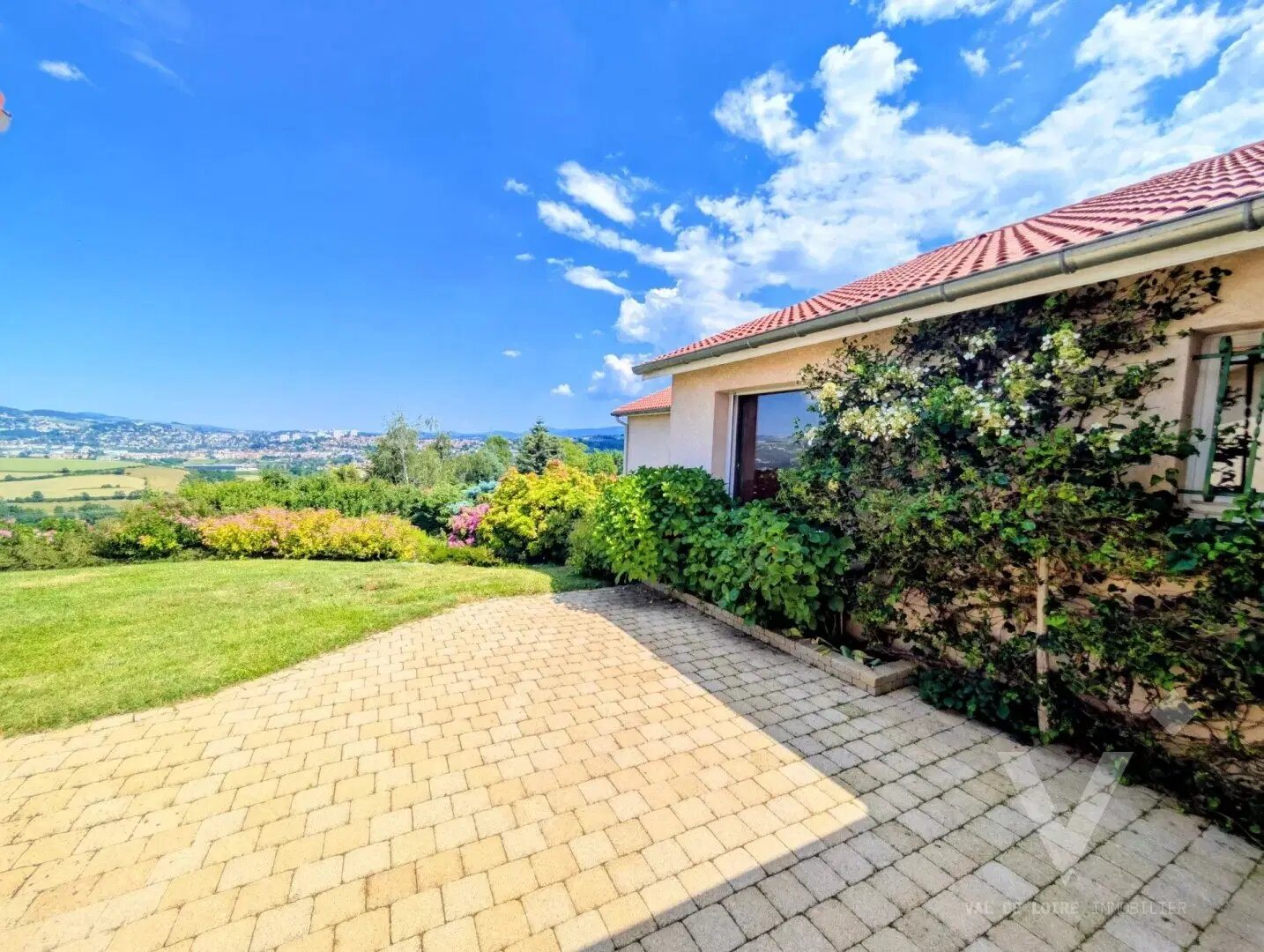 Maison à vendre, 210m², Saint-Genest-Lerpt