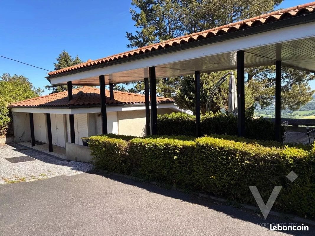Maison à vendre, 300m², Saint-Genest-Lerpt