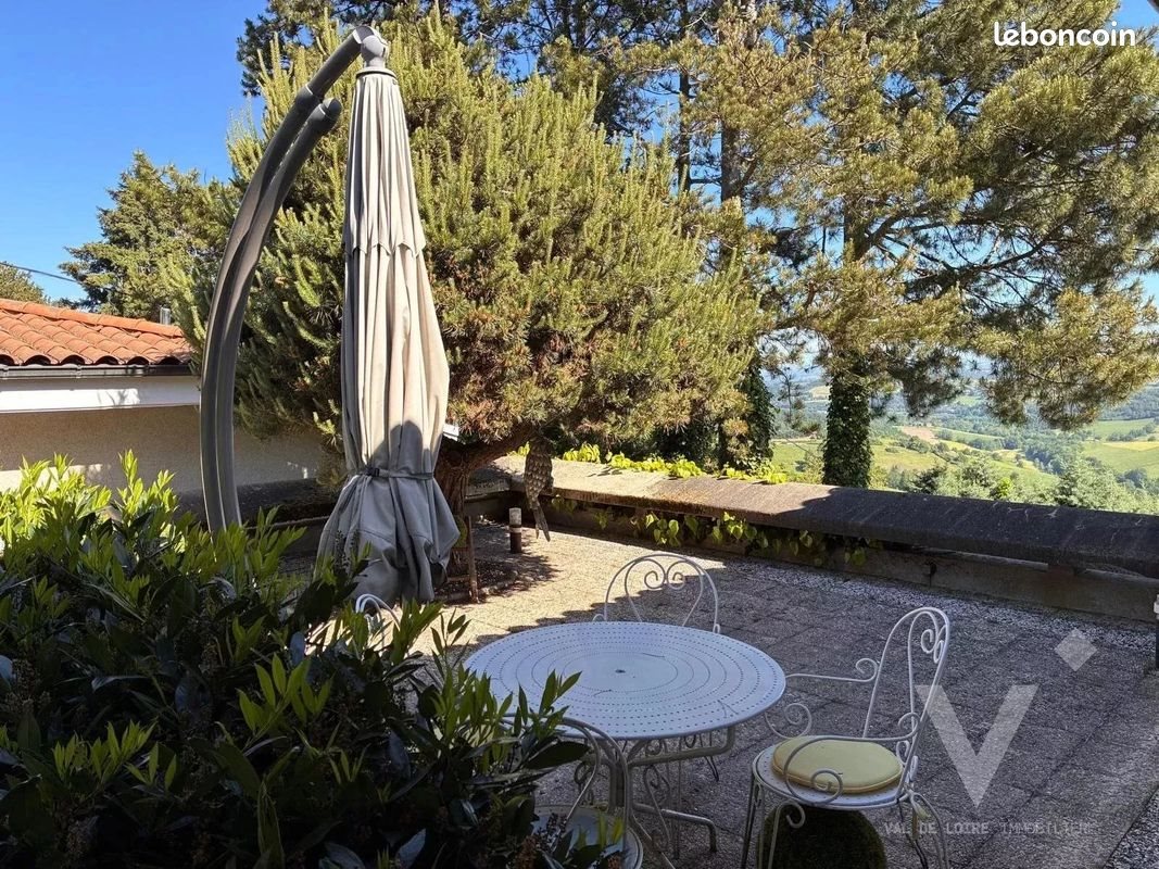 Maison à vendre, 300m², Saint-Genest-Lerpt