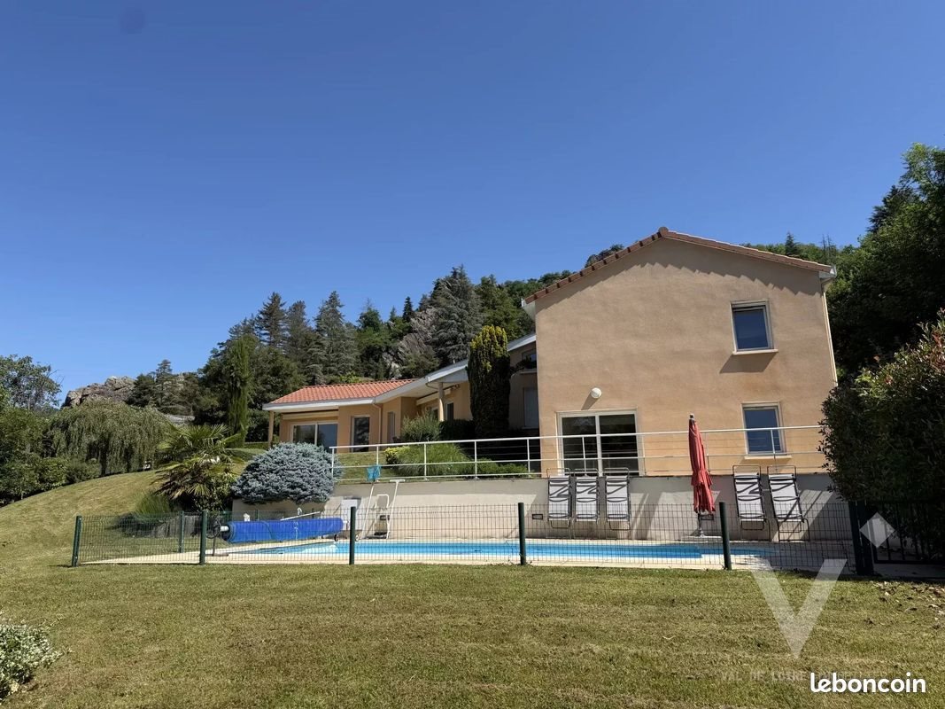 Maison à vendre, 220m², Saint-Paul-en-Cornillon