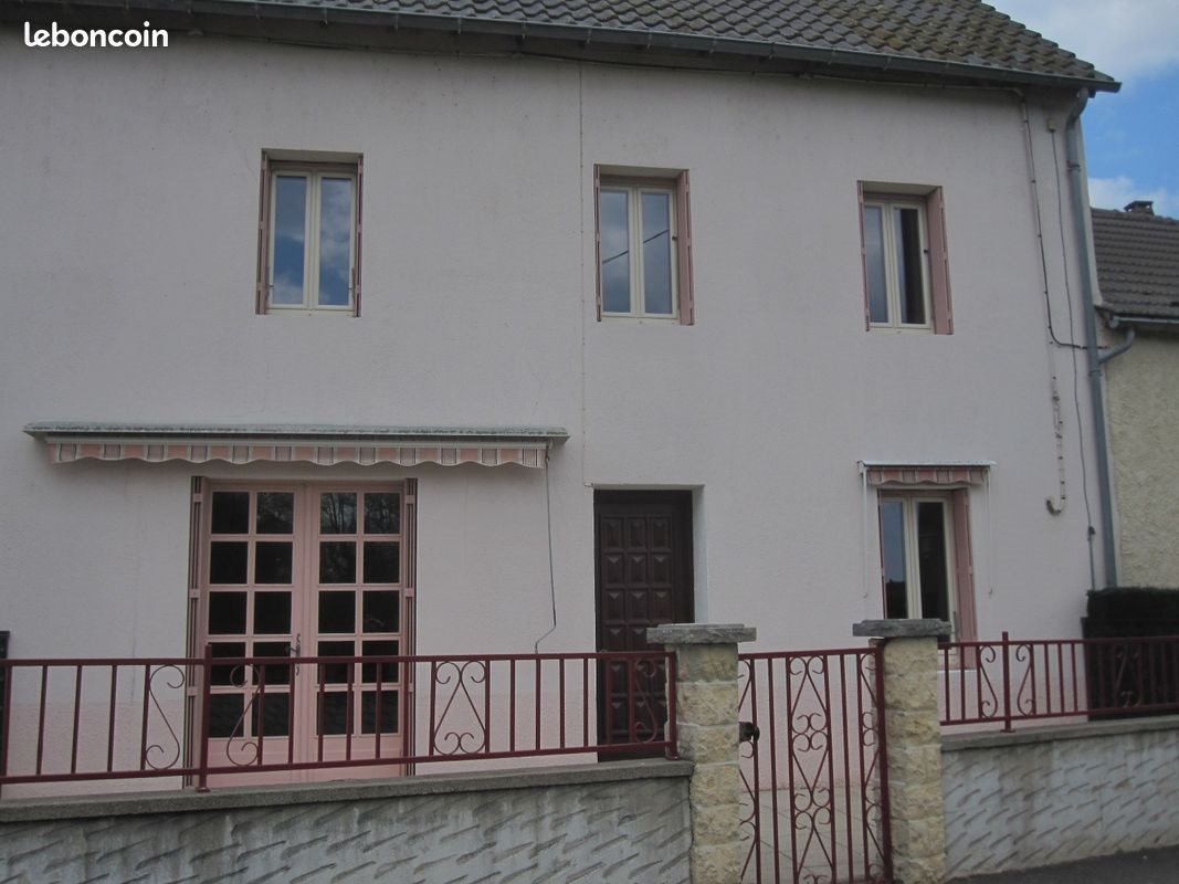 Maison à louer, 131m², Lapalisse