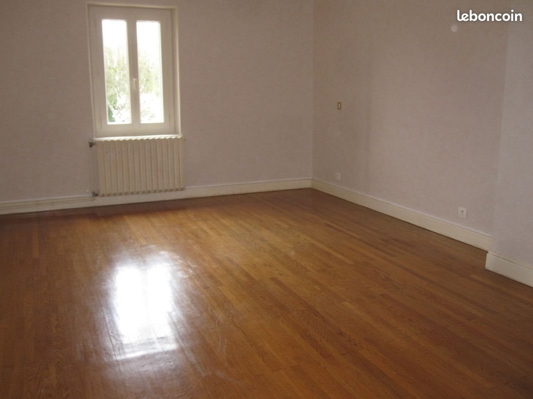 Maison à louer, 131m², Lapalisse