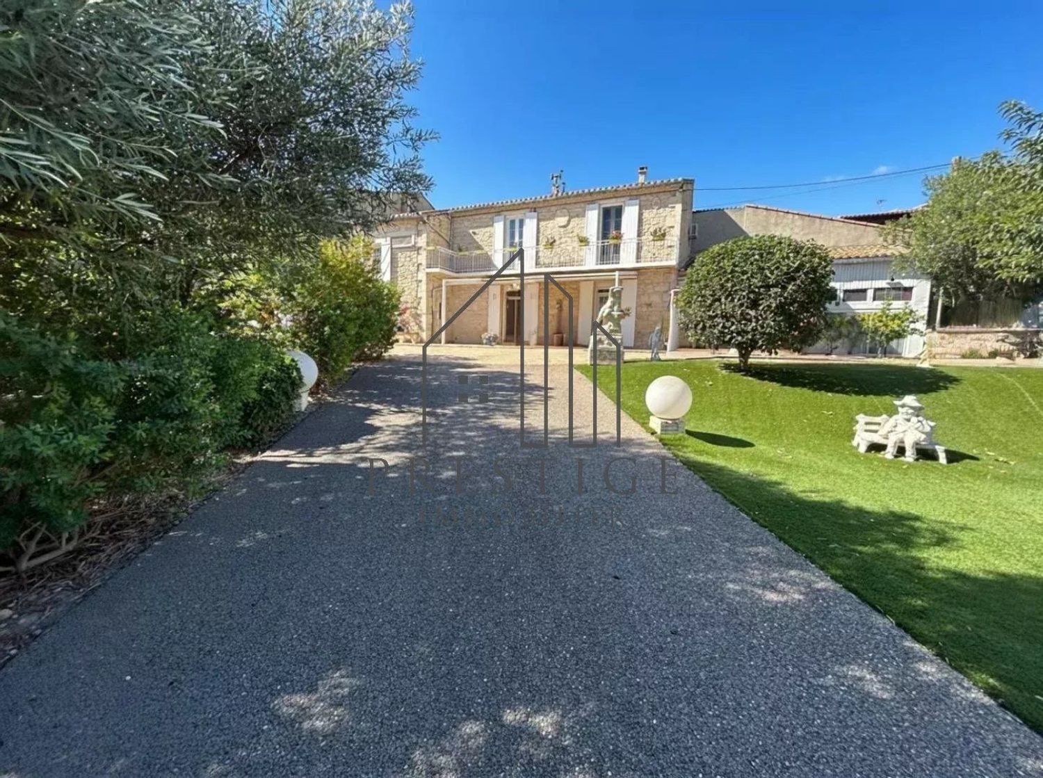 Maison à vendre, 201m², Bellegarde