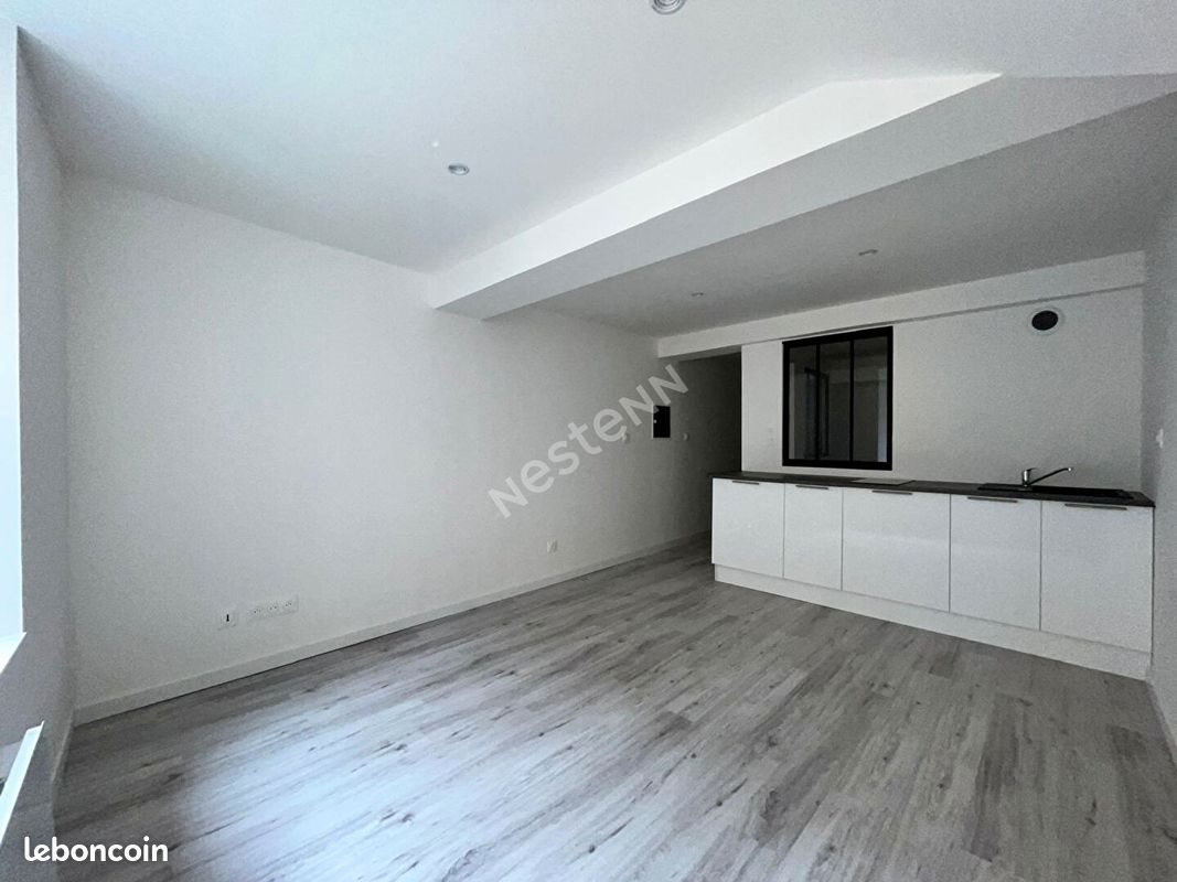 Appartement à louer, 32m², Saint-Amour