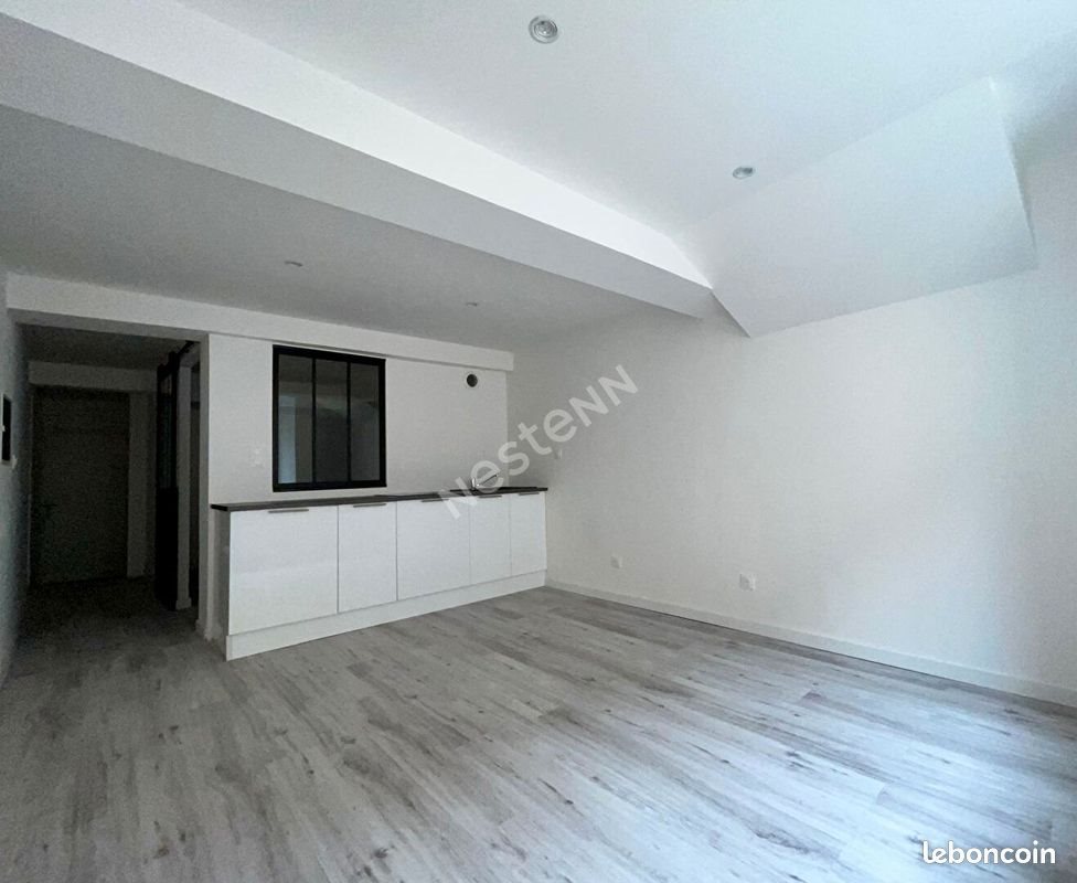 Appartement à louer, 32m², Saint-Amour