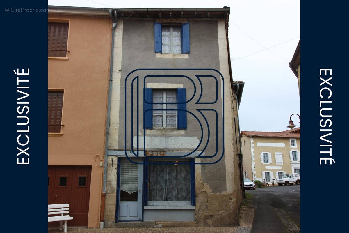 Maison à vendre, 87m², Saint-Amant-Roche-Savine