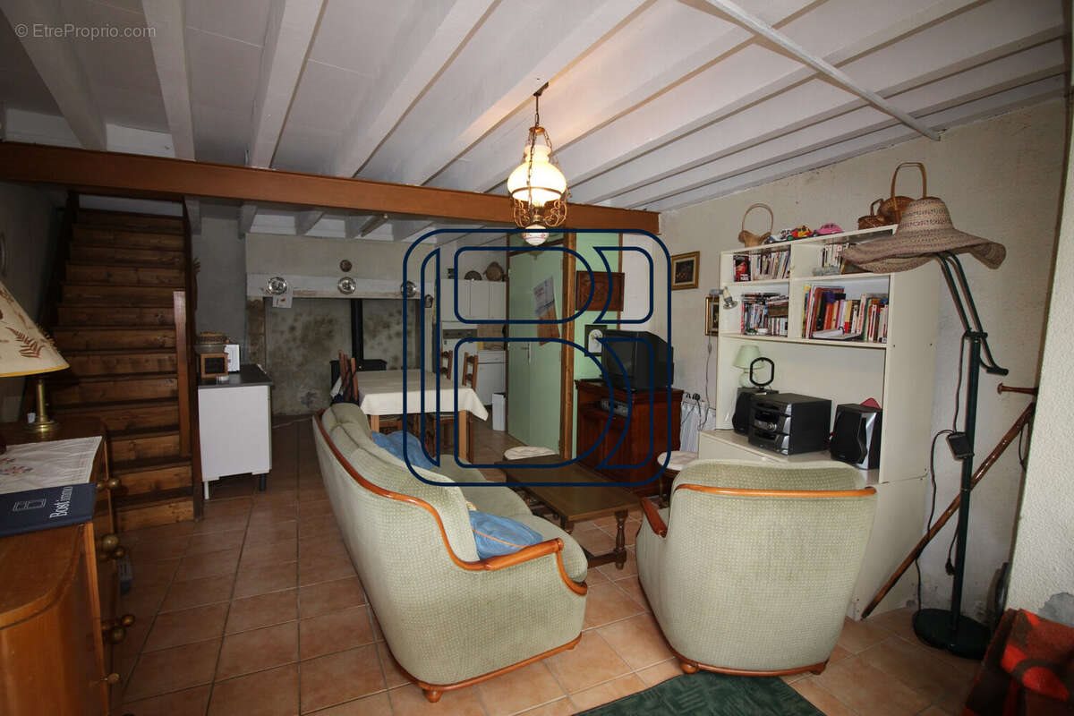 Maison à vendre, 87m², Saint-Amant-Roche-Savine
