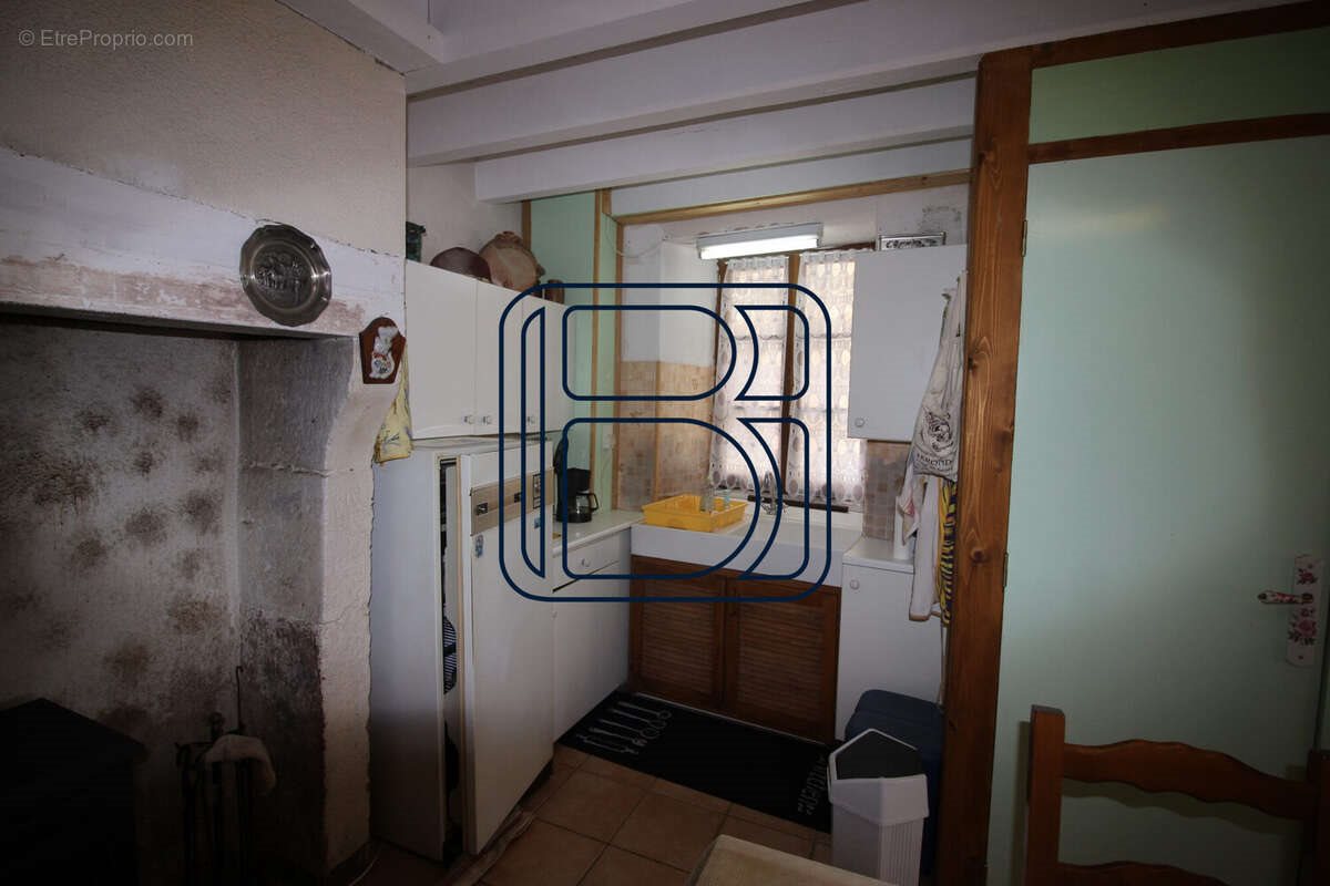 Maison à vendre, 87m², Saint-Amant-Roche-Savine