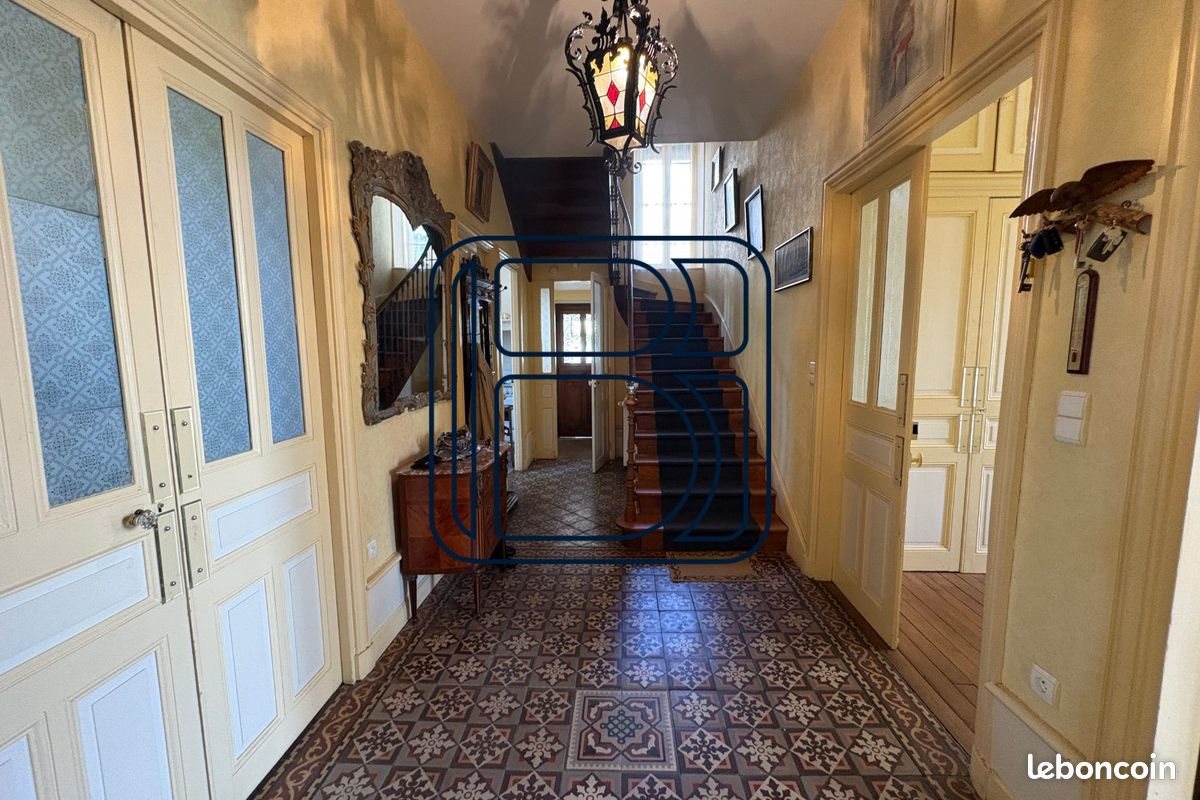 Maison à vendre, 344m², Ambert