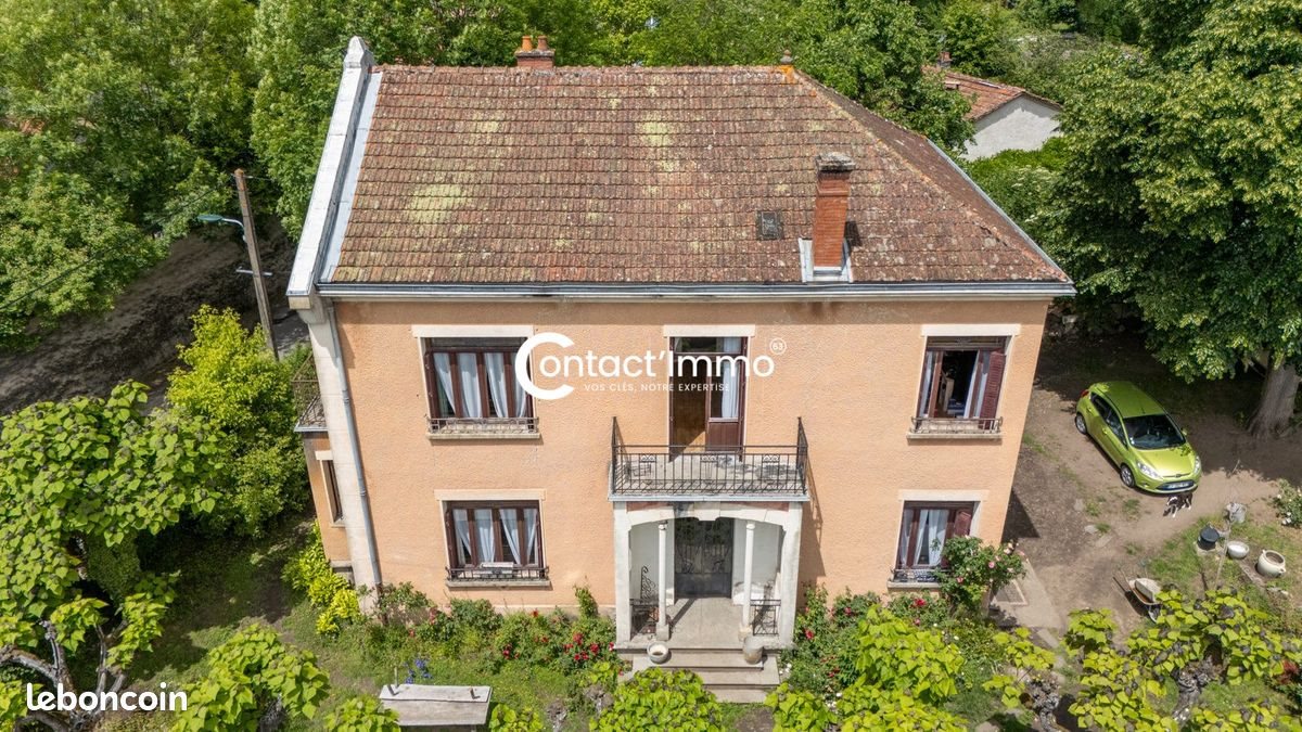 Maison à vendre, 210m², Luzillat