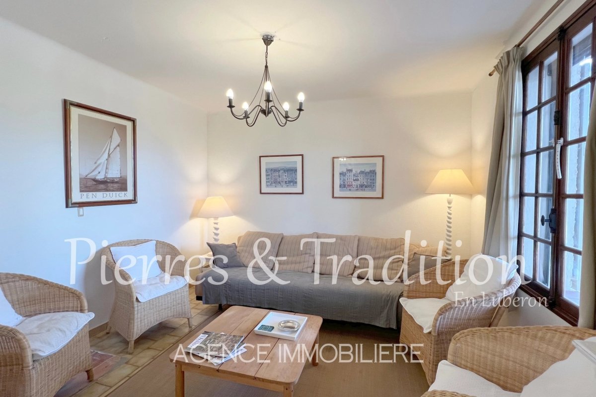 Maison à vendre, 137m², Saint-Saturnin-lès-Apt