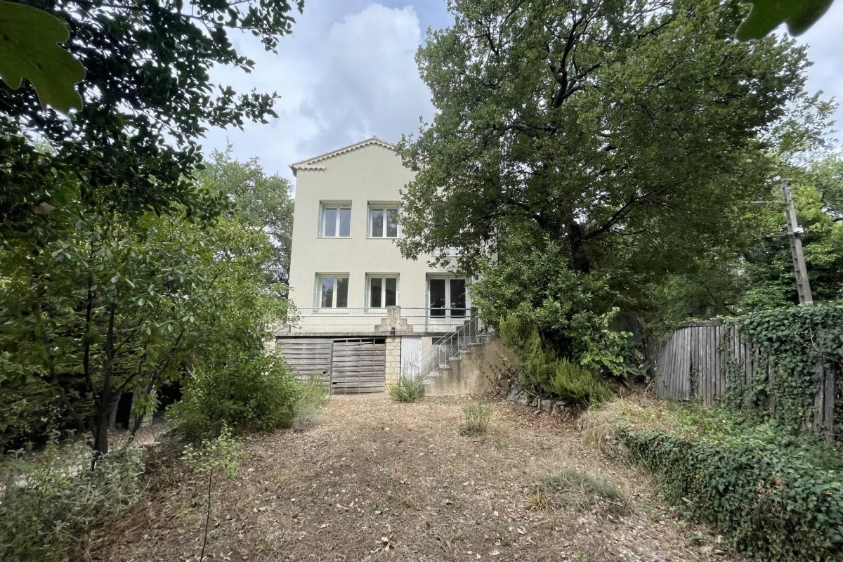 Maison à louer, 136m², Malemort-du-Comtat