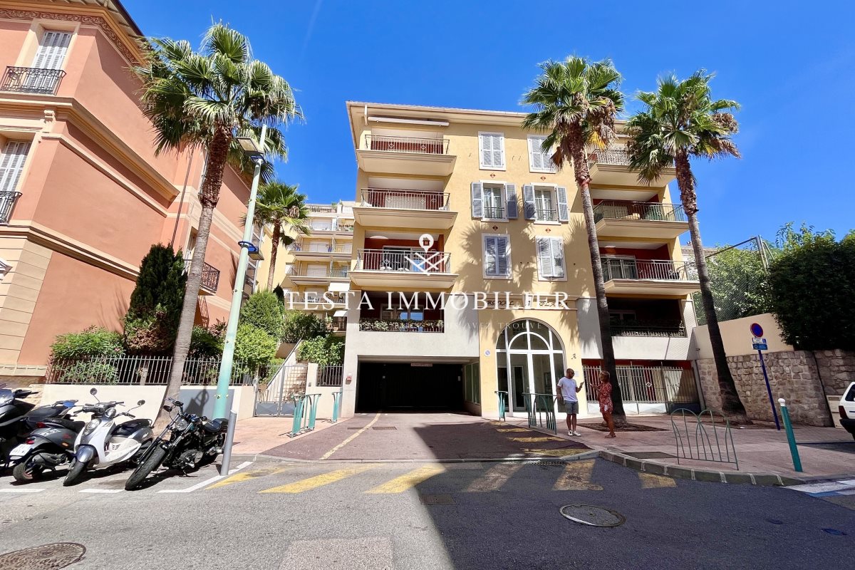 Appartement à louer, 45m², Menton