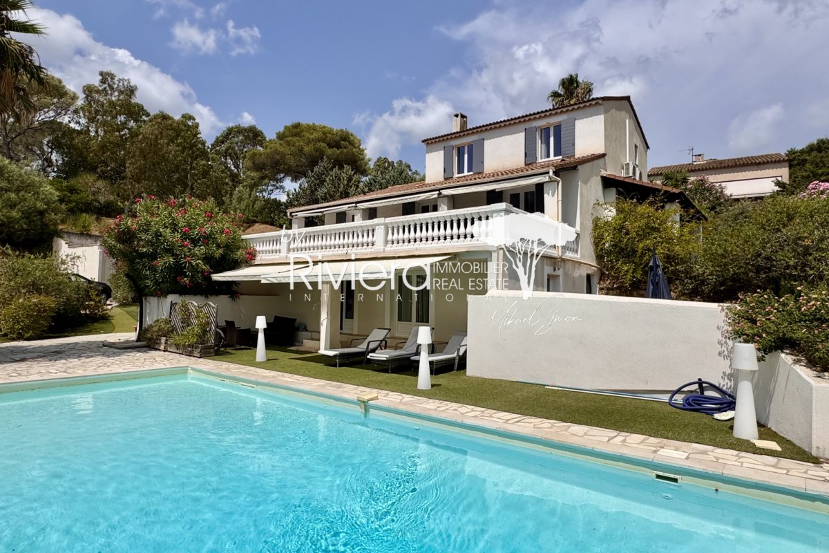 Maison à vendre, 225m², La Croix-Valmer