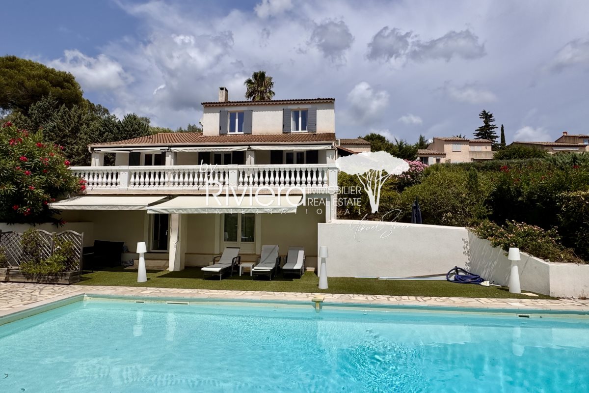 Maison à vendre, 225m², La Croix-Valmer