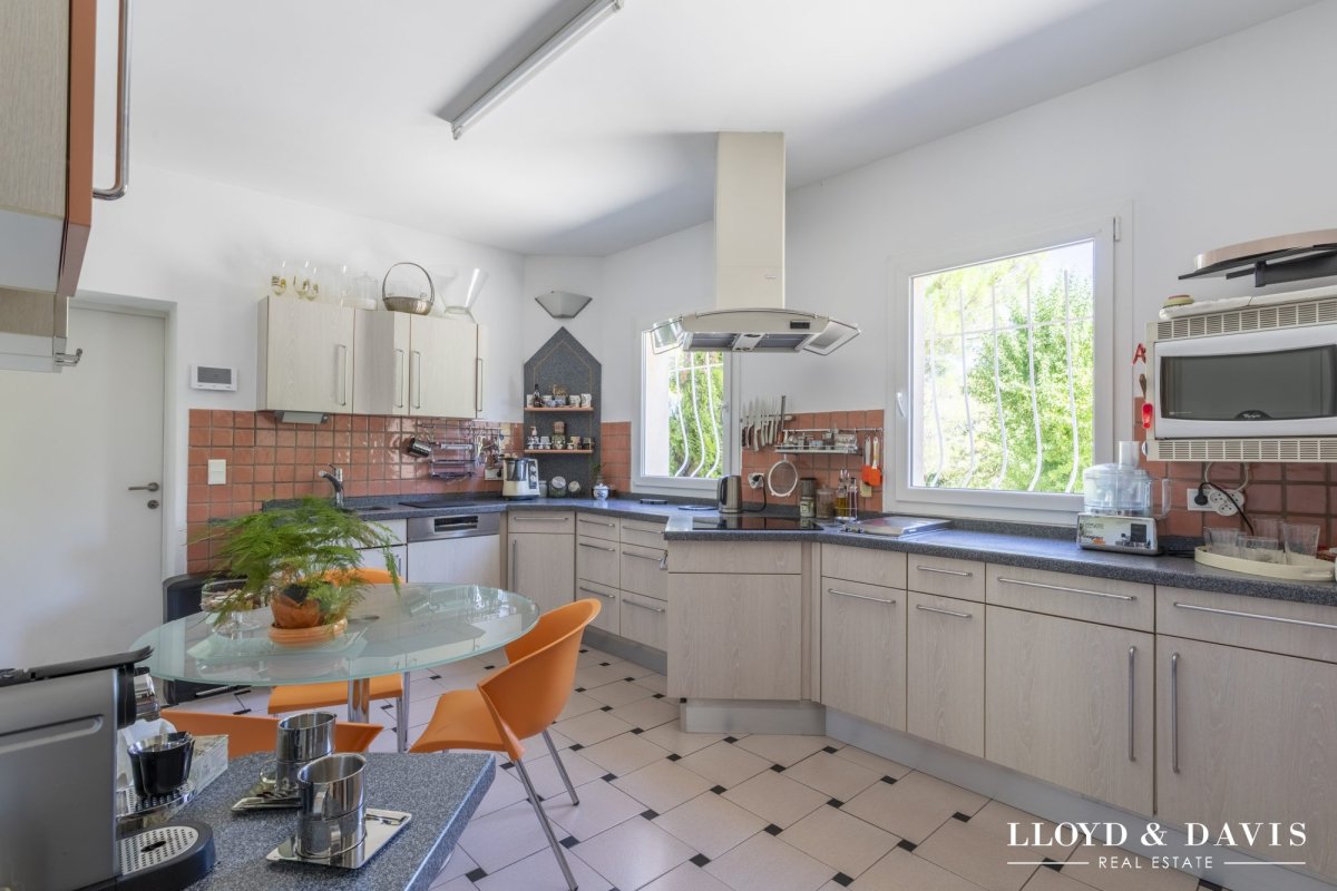 Maison à vendre, 260m², Venelles