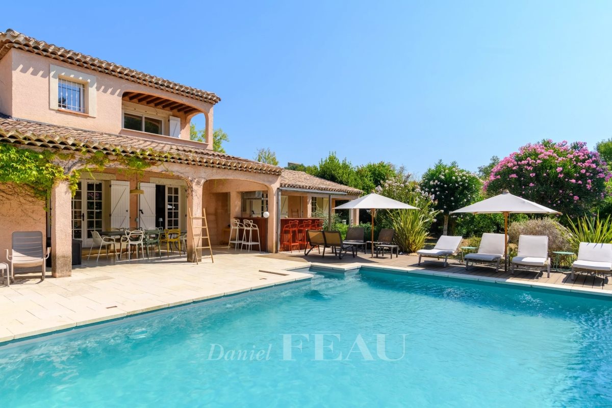 Maison à vendre, 446m², Saint-Cyr-sur-Mer