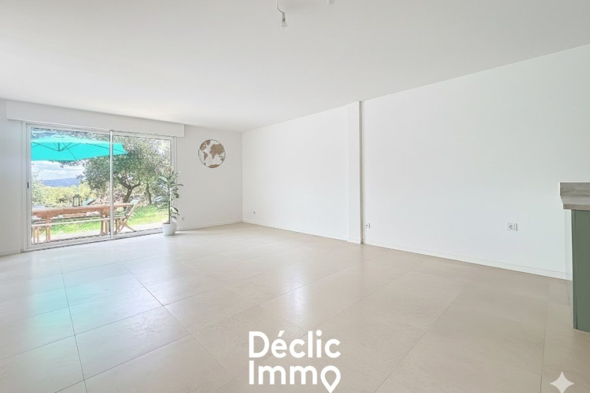 Maison à vendre, 90m², Tourrettes-sur-Loup