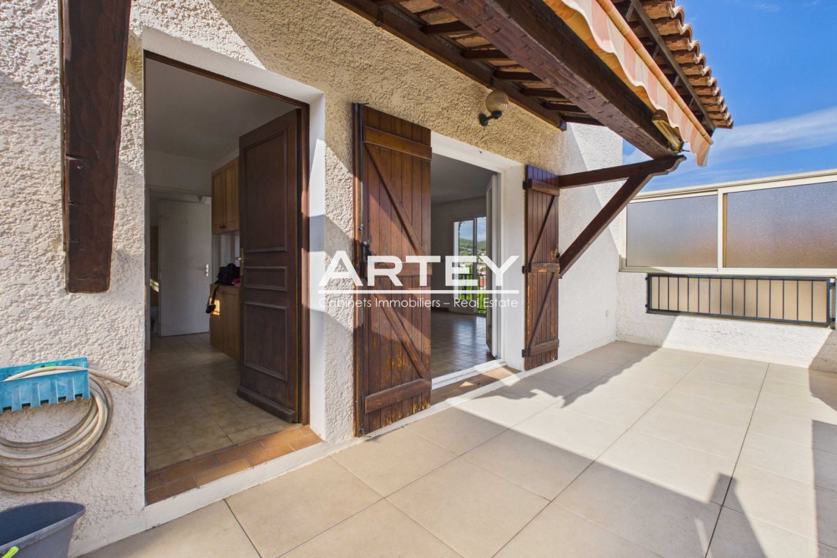 Appartement à vendre, 64m², Carqueiranne