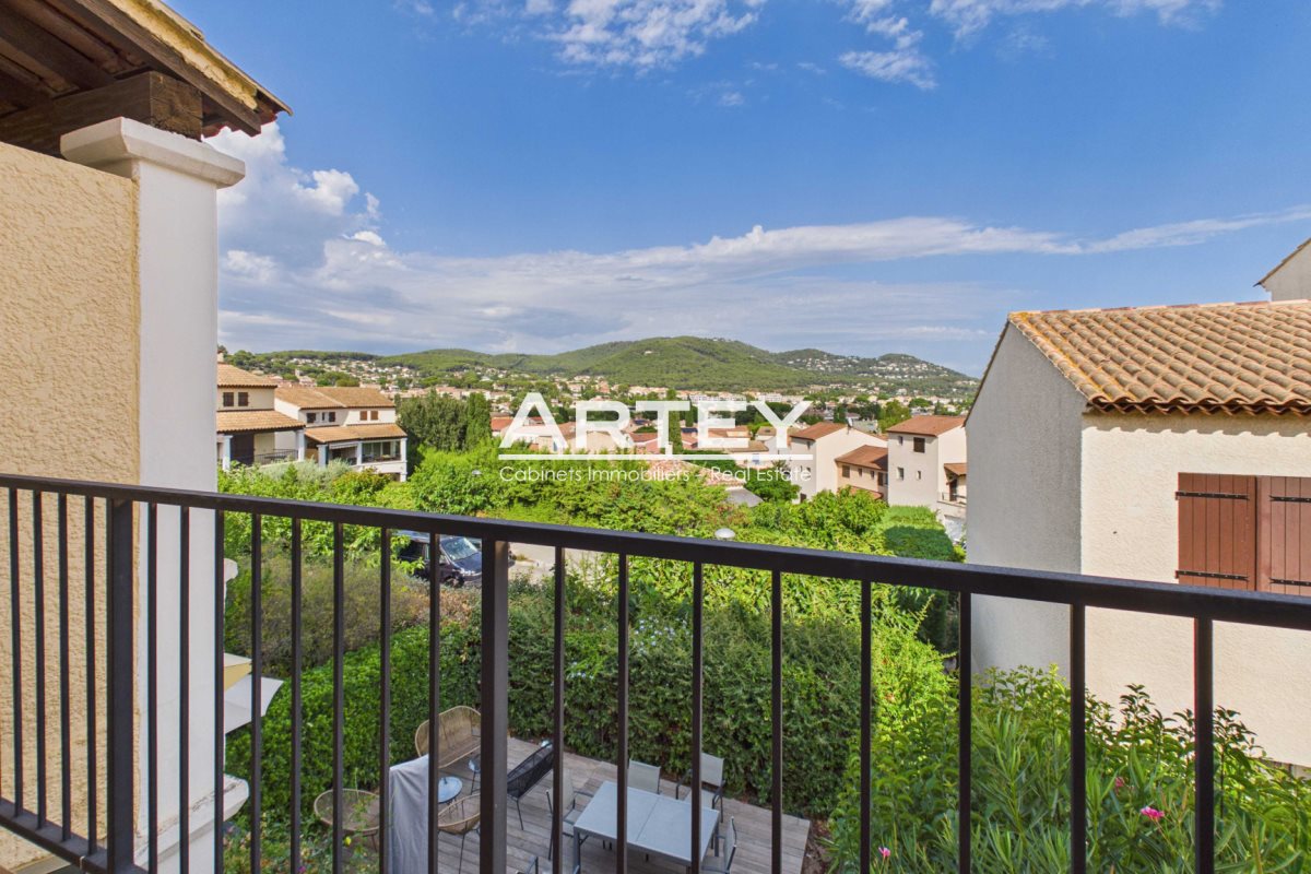 Appartement à vendre, 64m², Carqueiranne