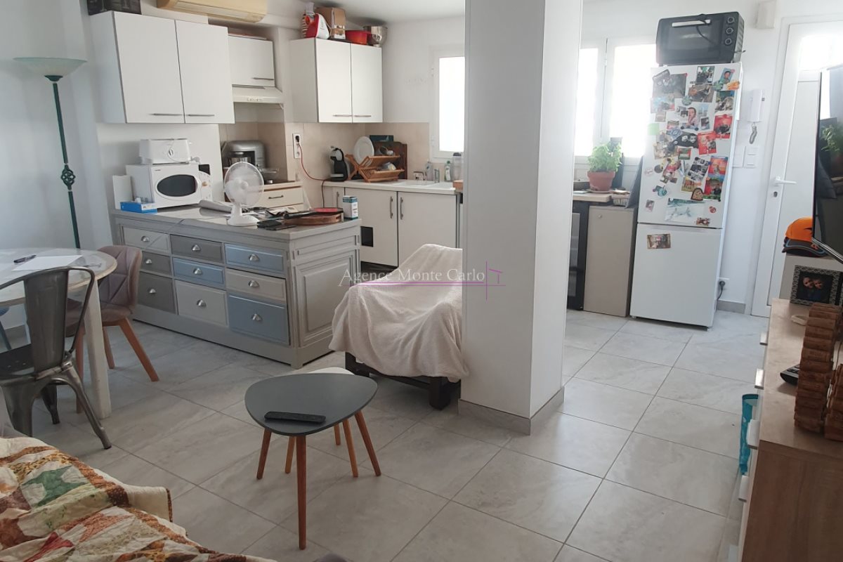 Appartement à louer, 51m², Menton