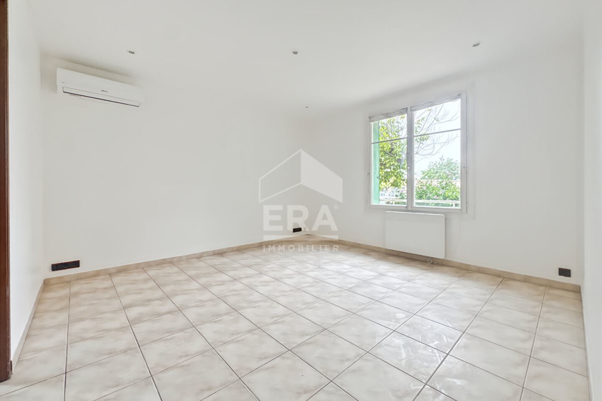 Appartement à louer, 54m², Marseille 4ème