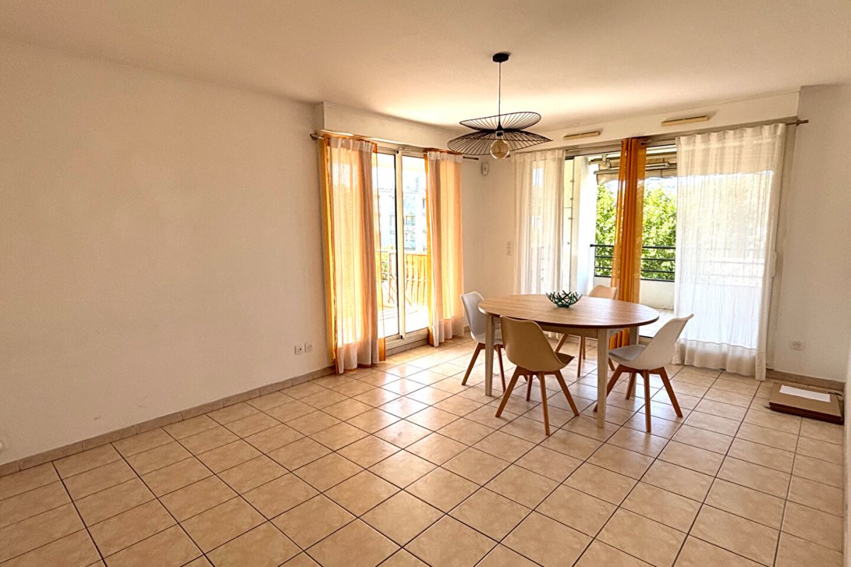 Appartement à louer, 63m², Aix-en-Provence