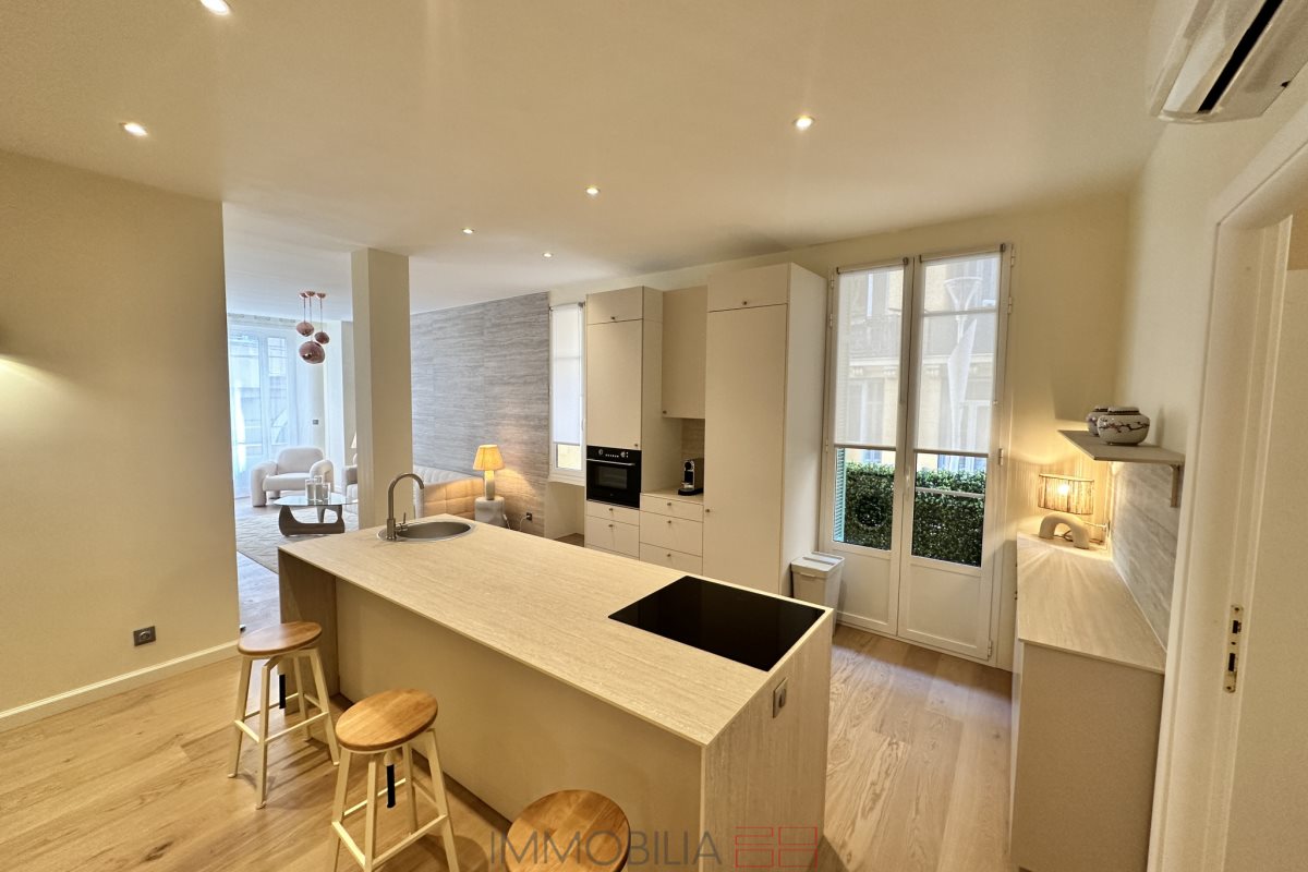 Appartement à louer, 68m², Beausoleil