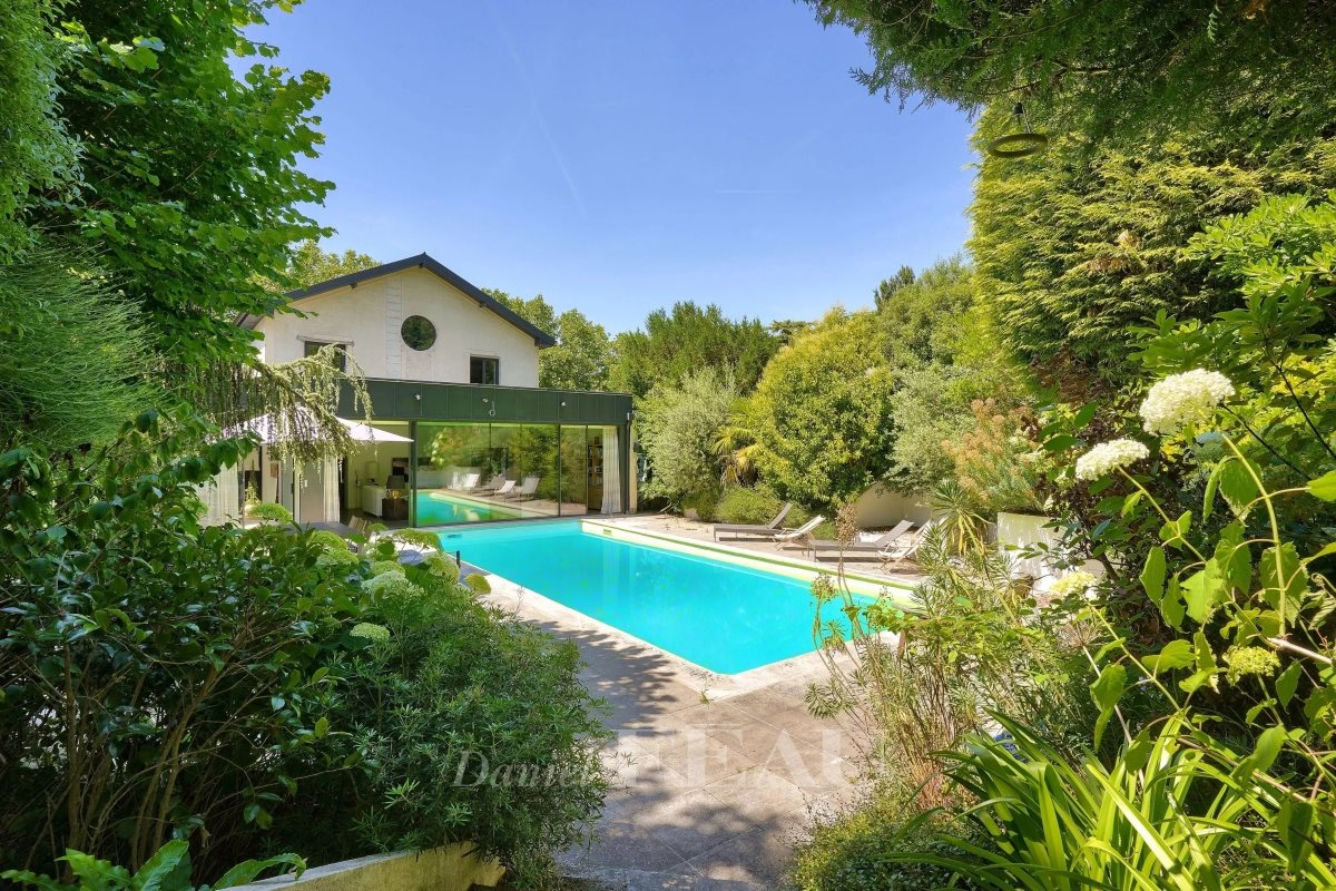 Maison à louer, 351m², Bougival