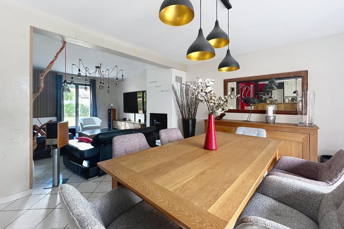 Maison à vendre, 202m², Gambais