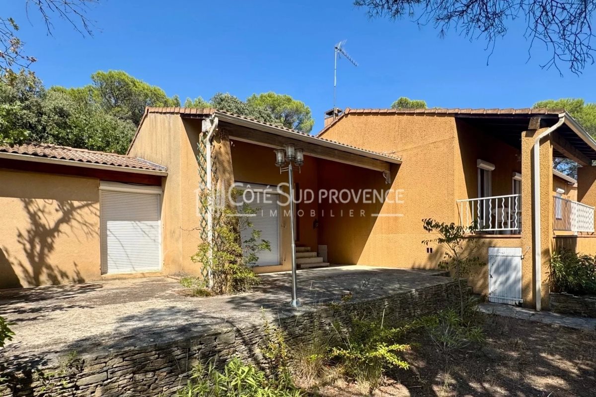 Maison à vendre, 186m², Mornas