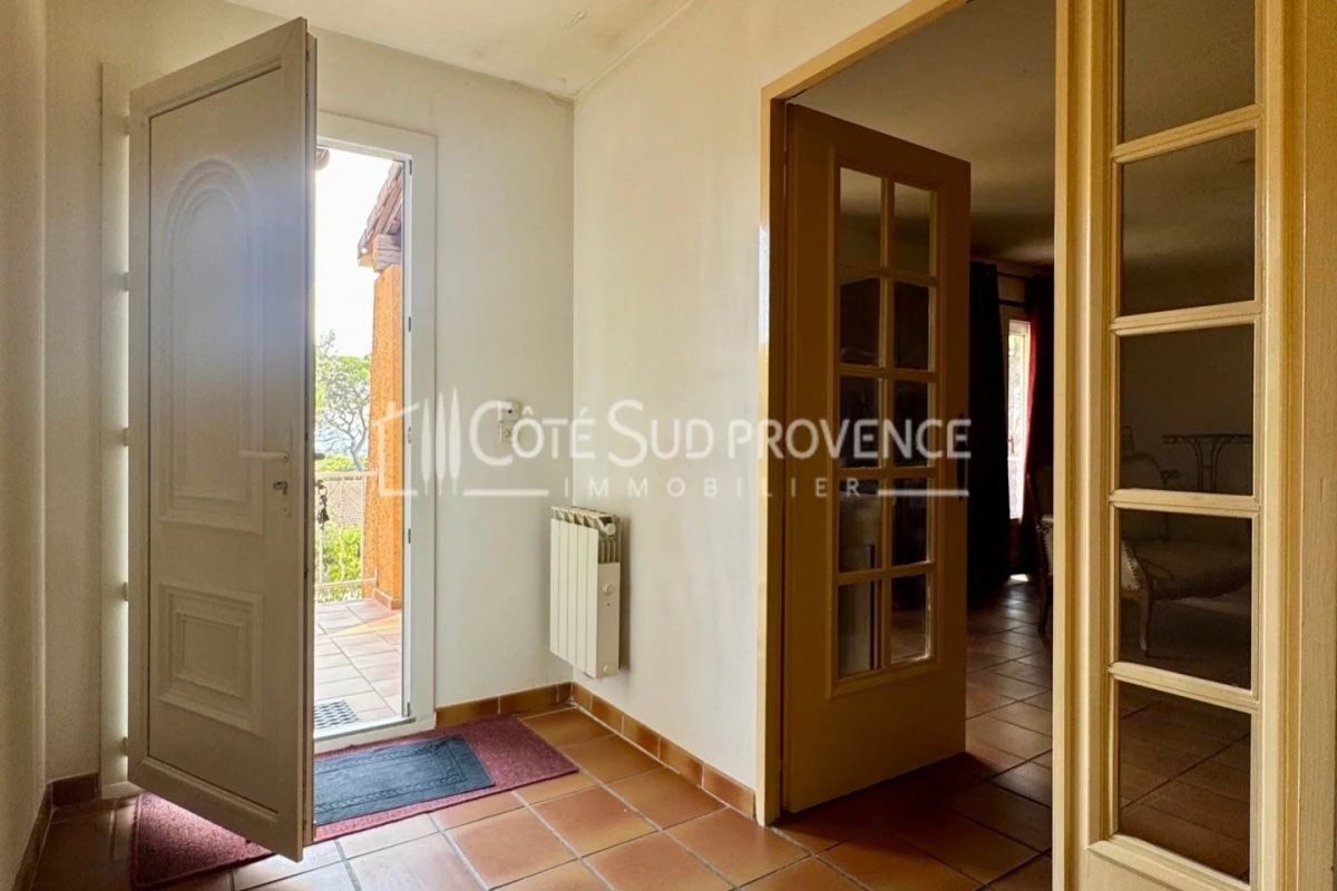 Maison à vendre, 186m², Mornas