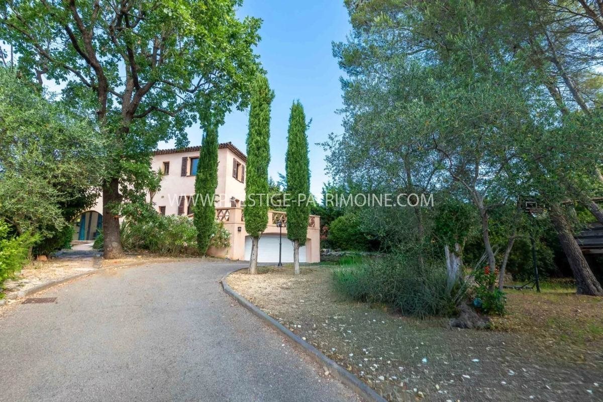 Maison à vendre, 180m², Grasse