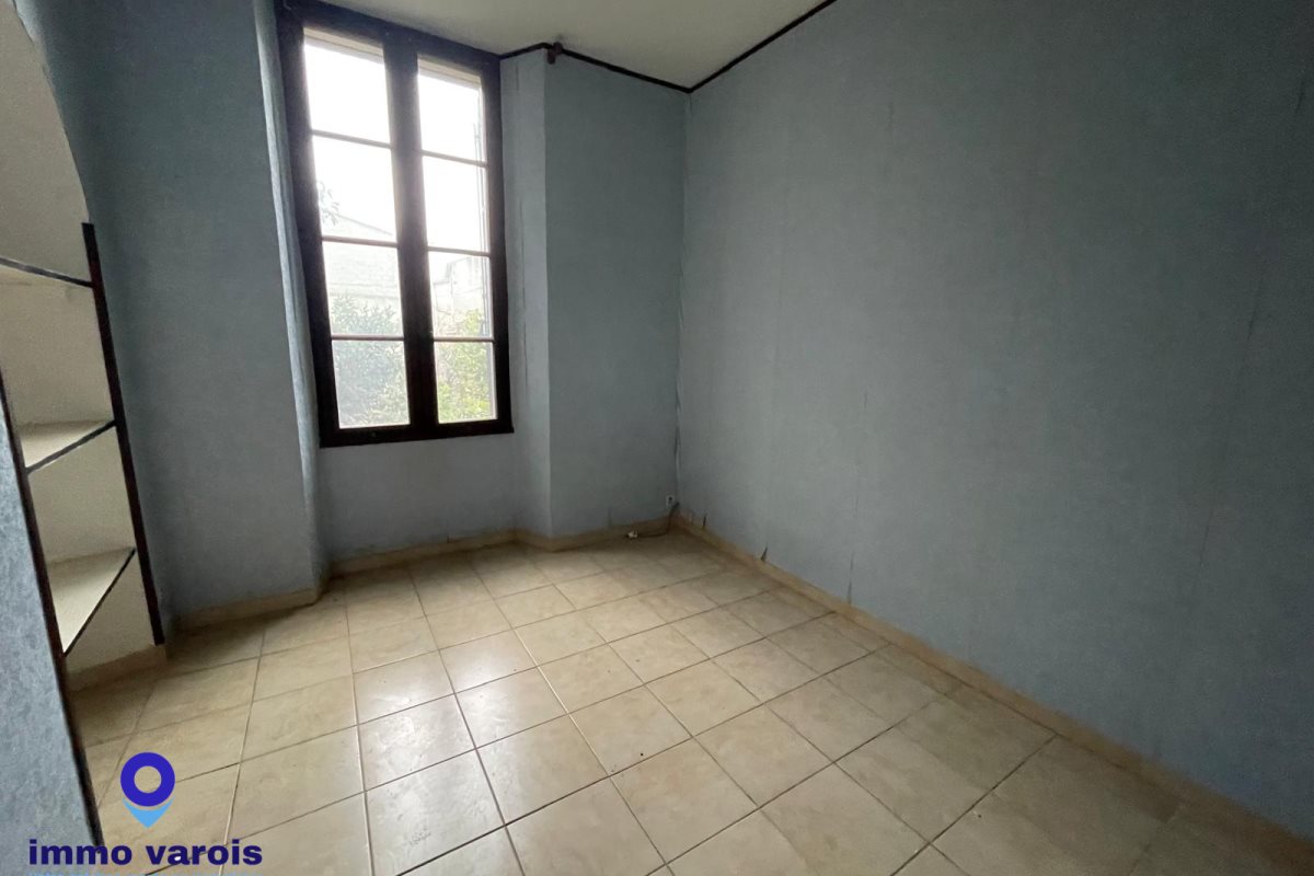 Appartement à vendre, 140m², Cuers